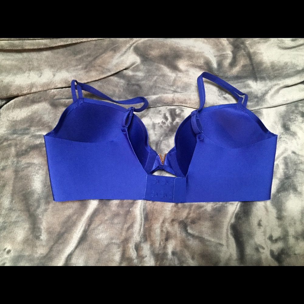 34D - Picture 3 of 7